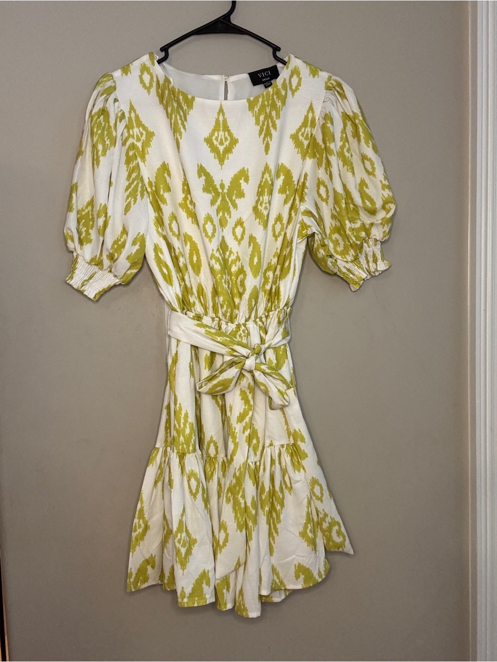 Vici White & Chartreuse Ikat Puff-Sleeve Tie-Waist Mini Dress